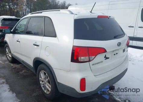 2015 Kia Sorento Lx z USA, uszkodzony, nr VIN 5XYKTDA67FG651316